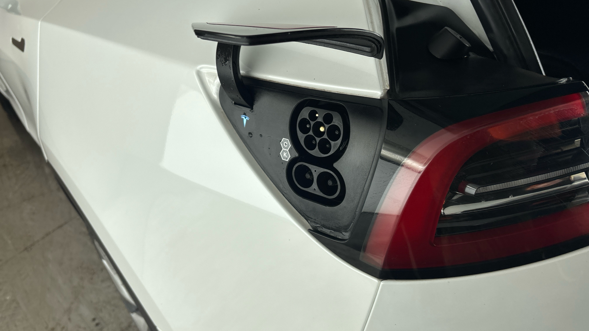 4020643 Long Range AWD 5dr Auto