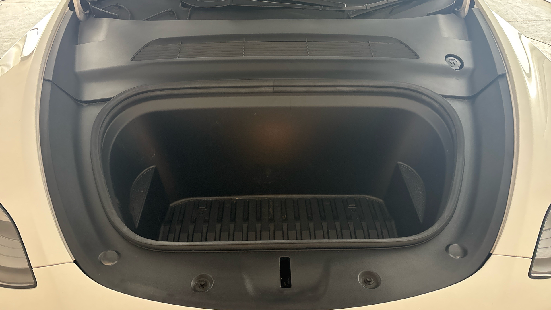 4020626 Long Range AWD 5dr Auto