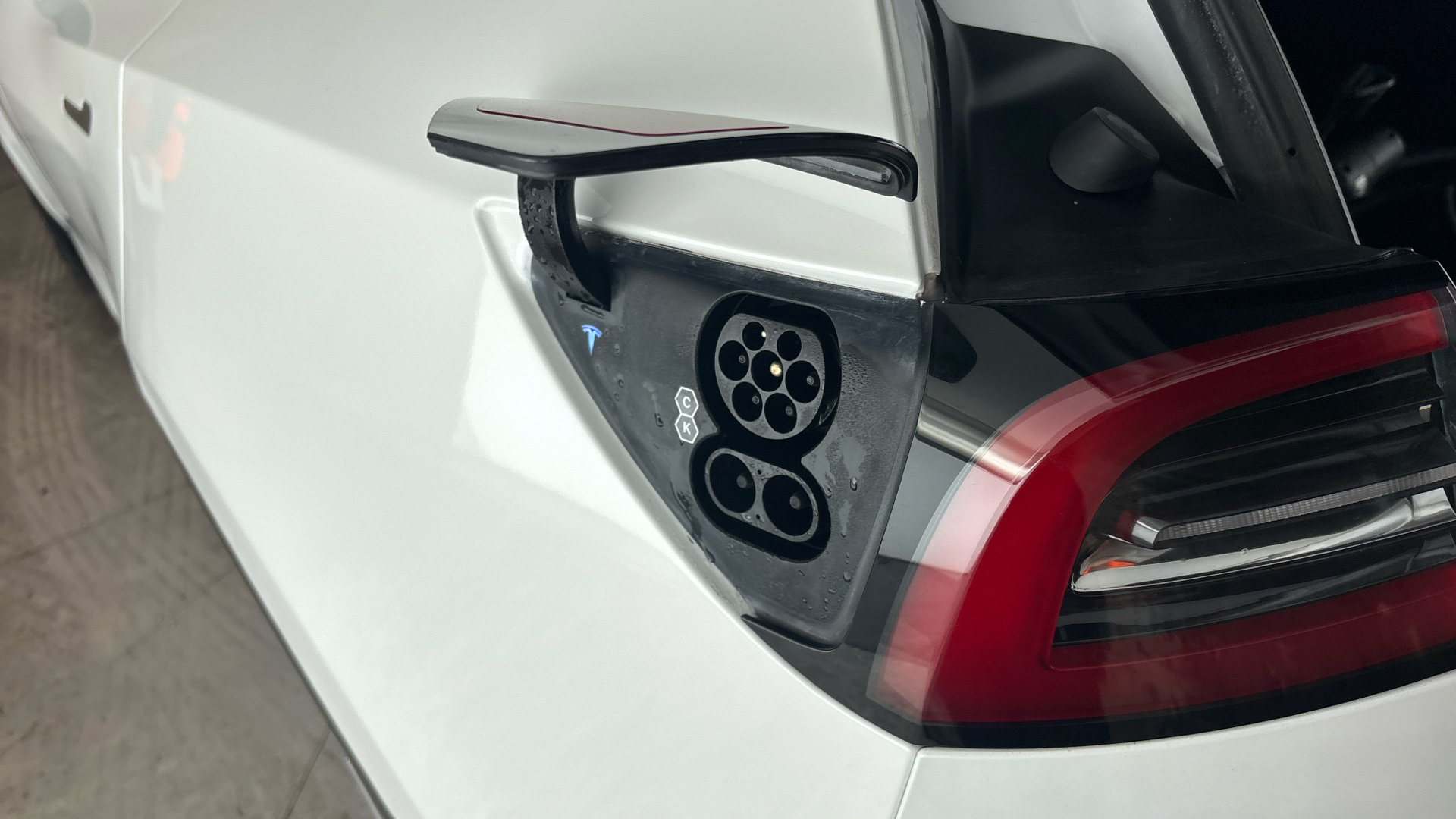 4020626 Long Range AWD 5dr Auto