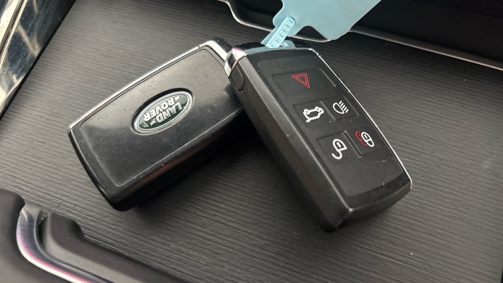 LAND ROVER RANGE ROVER SPORT 2 keys