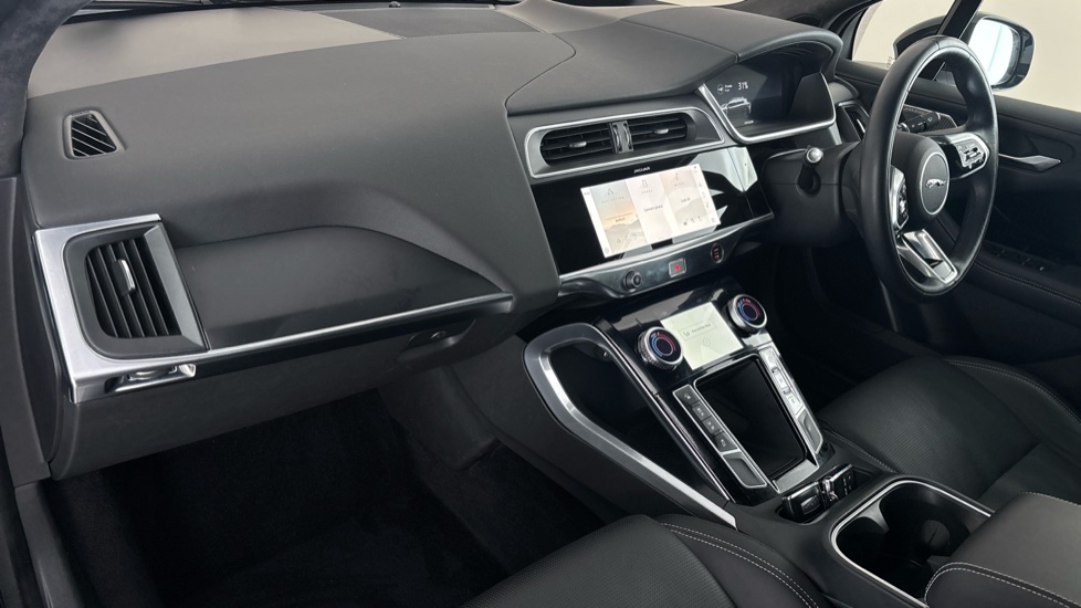 JAGUAR I-PACE Image 10