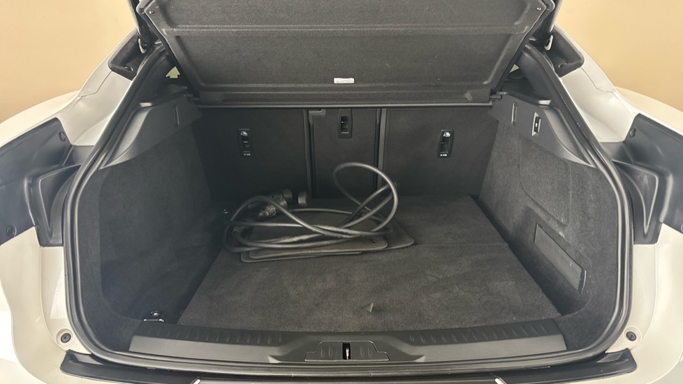 JAGUAR I-PACE Image 15