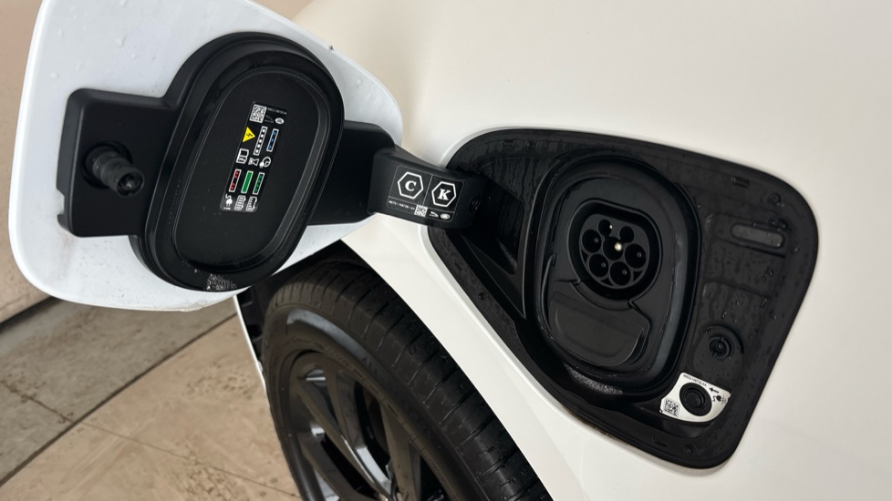 JAGUAR I-PACE Image 21