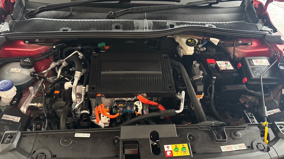 PEUGEOT 208 Image 16