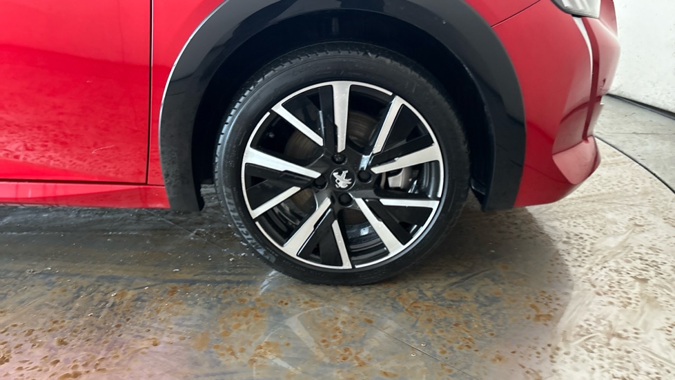 PEUGEOT 208 Image 20