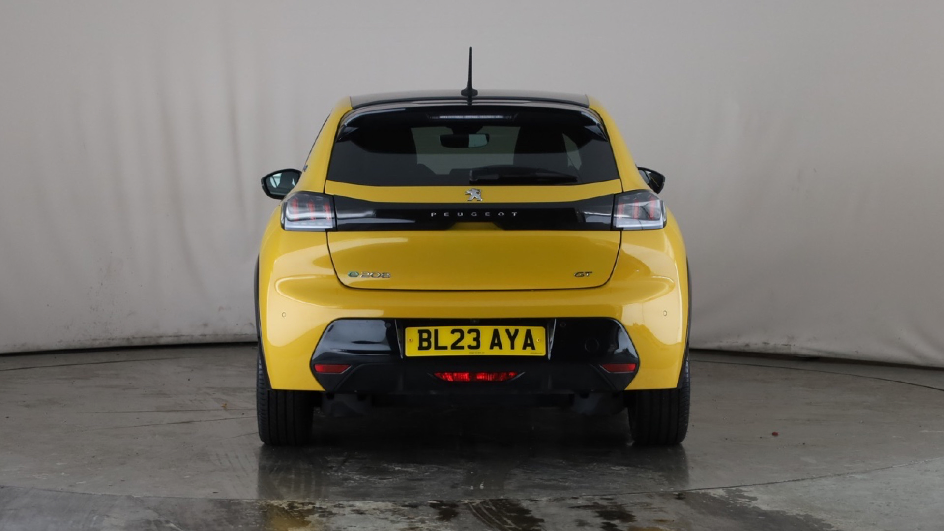 4020659 100kW GT 50kWh 5dr Auto