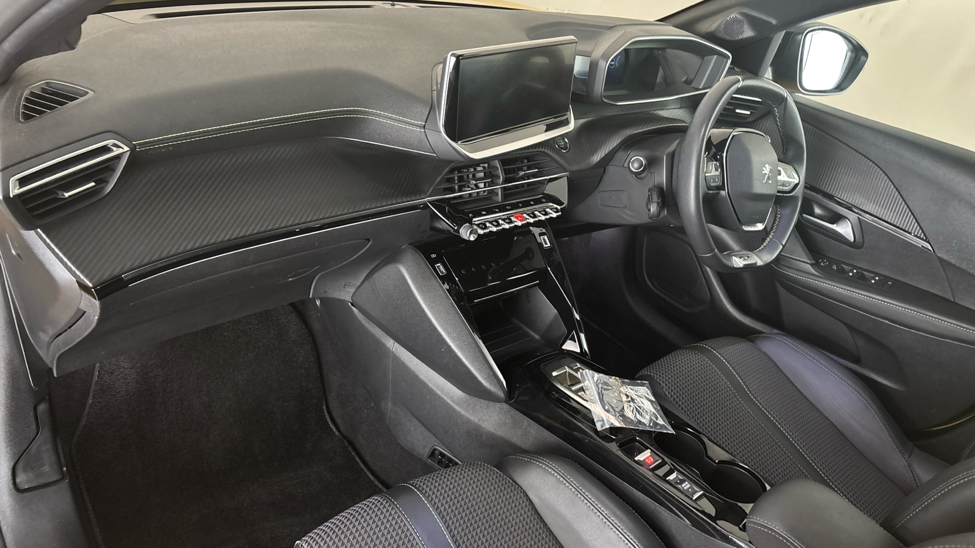 4020659 100kW GT 50kWh 5dr Auto