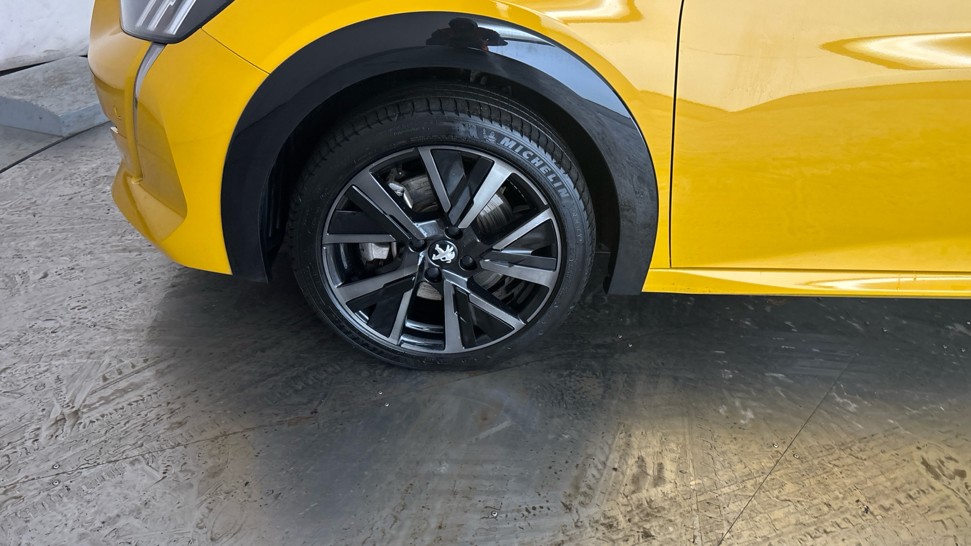 4020659 100kW GT 50kWh 5dr Auto