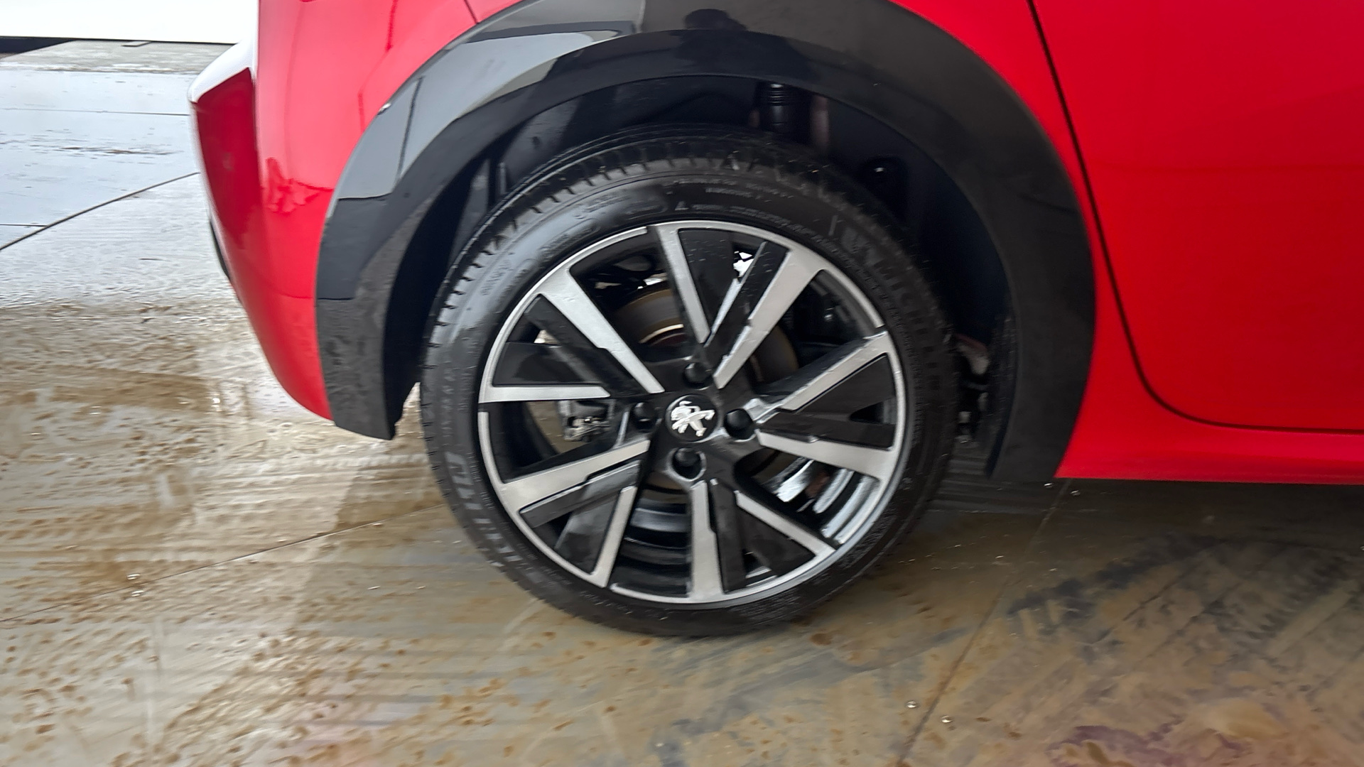 4060172 100kW GT 50kWh 5dr Auto