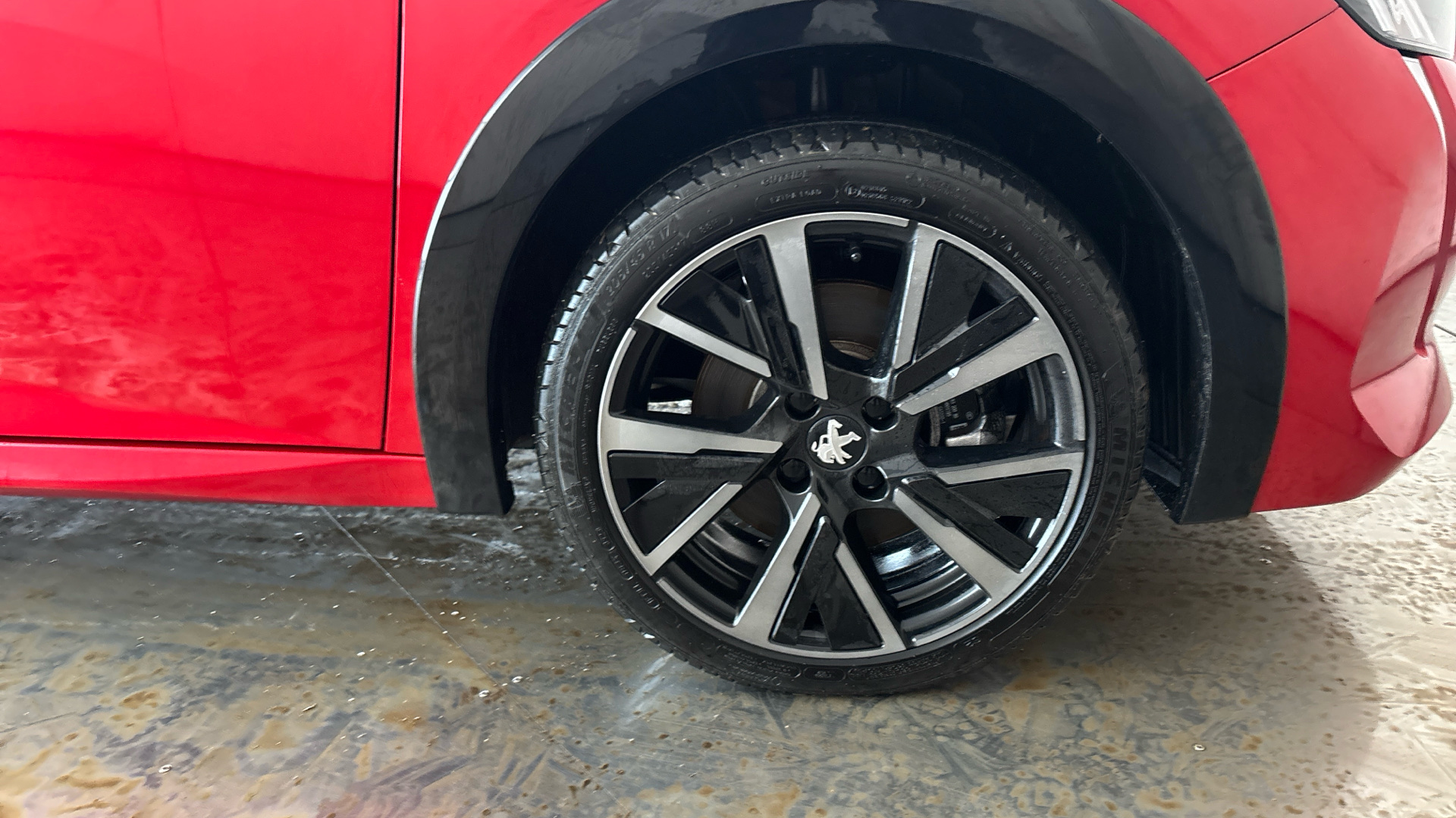 4060172 100kW GT 50kWh 5dr Auto