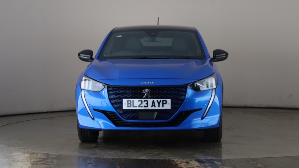 PEUGEOT 208 Image 8