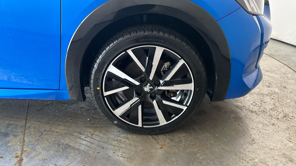 PEUGEOT 208 Image 20