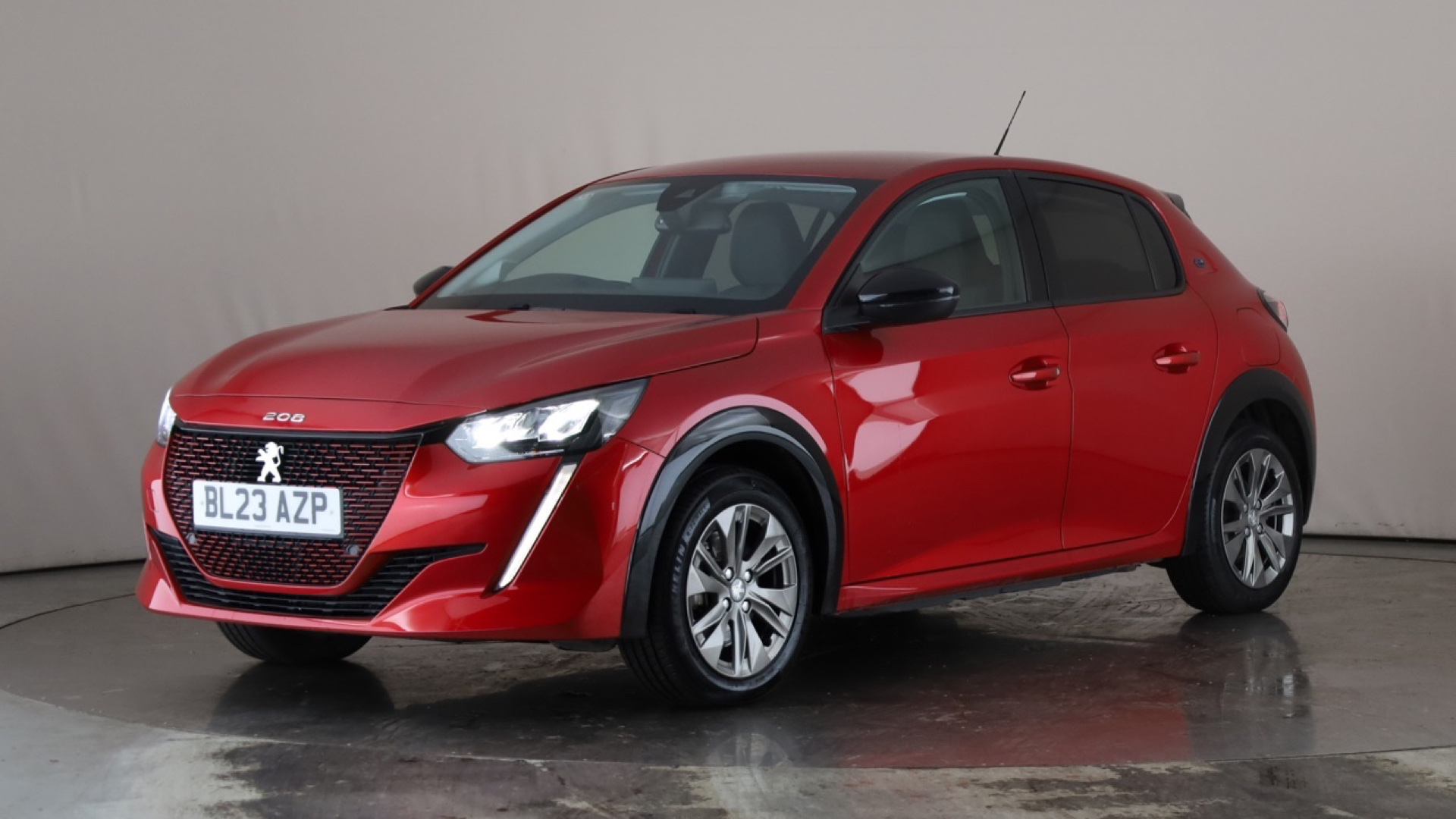 Peugeot 208 100kW Allure Premium + 50kWh 5dr Auto