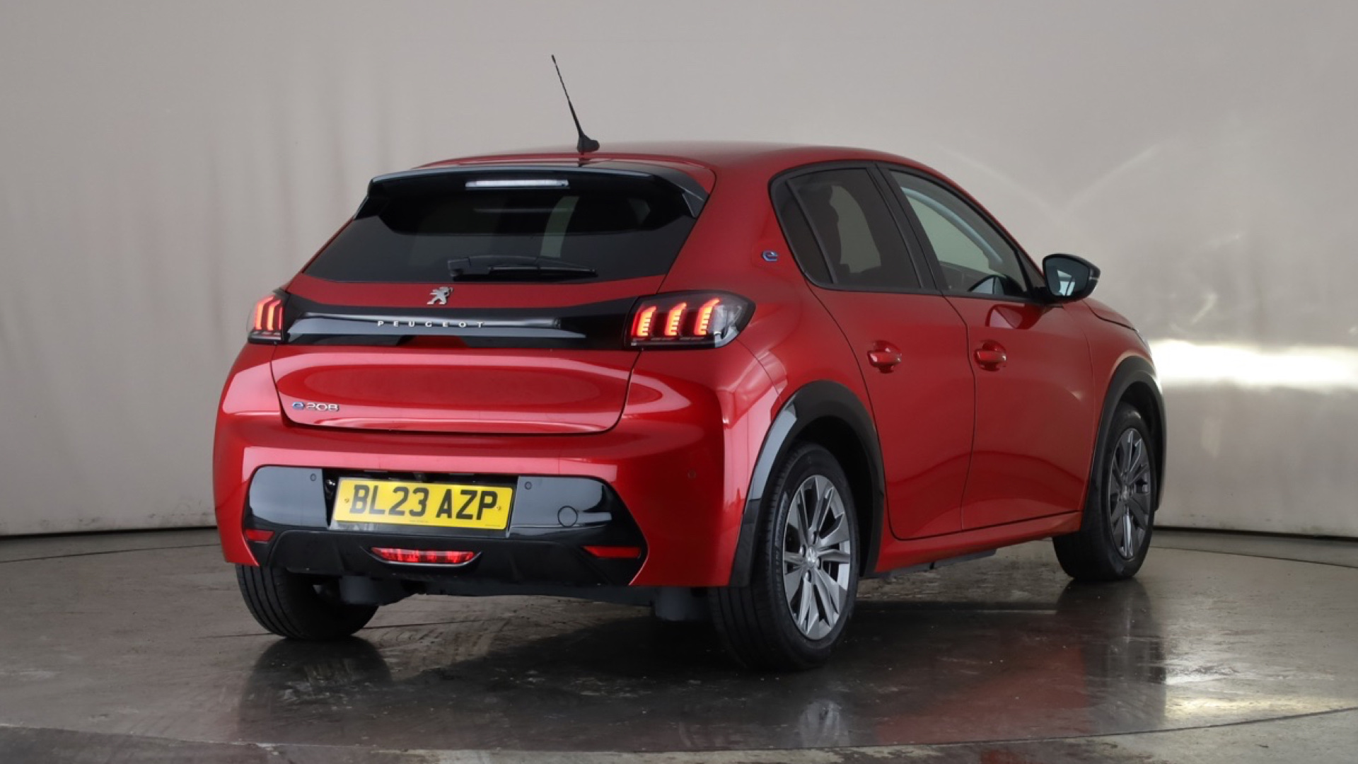 Peugeot 208 100kW Allure Premium + 50kWh 5dr Auto