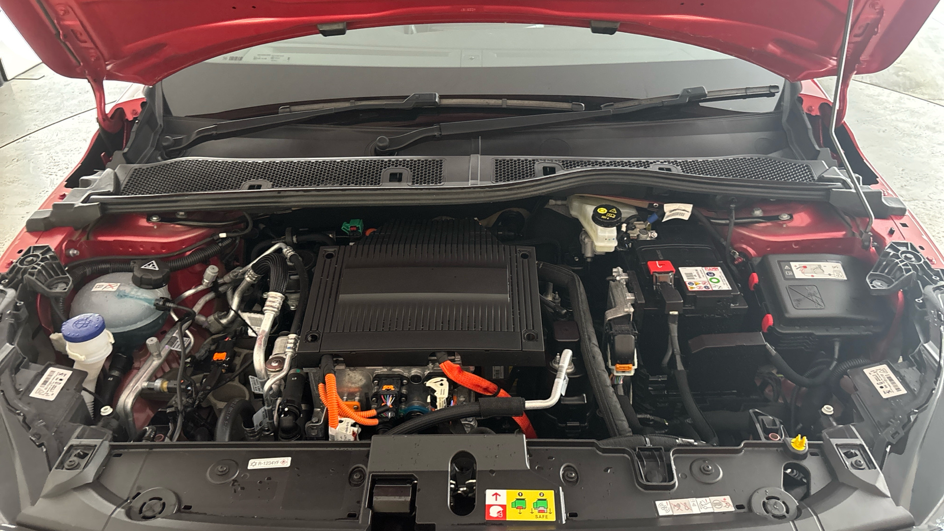 Peugeot 208 100kW Allure Premium + 50kWh 5dr Auto