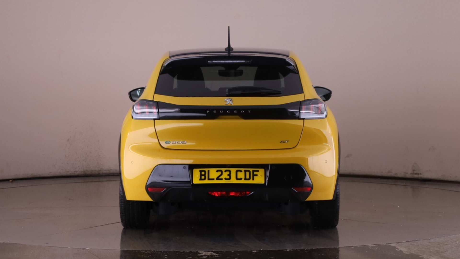 4020794 100kW GT 50kWh 5dr Auto