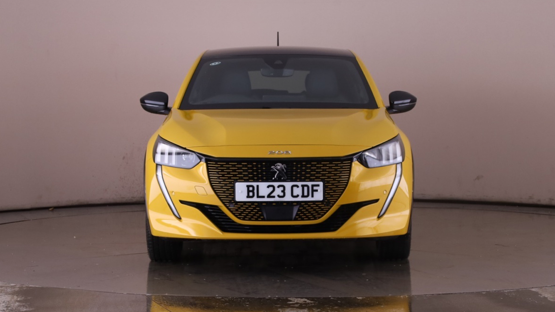 4020794 100kW GT 50kWh 5dr Auto