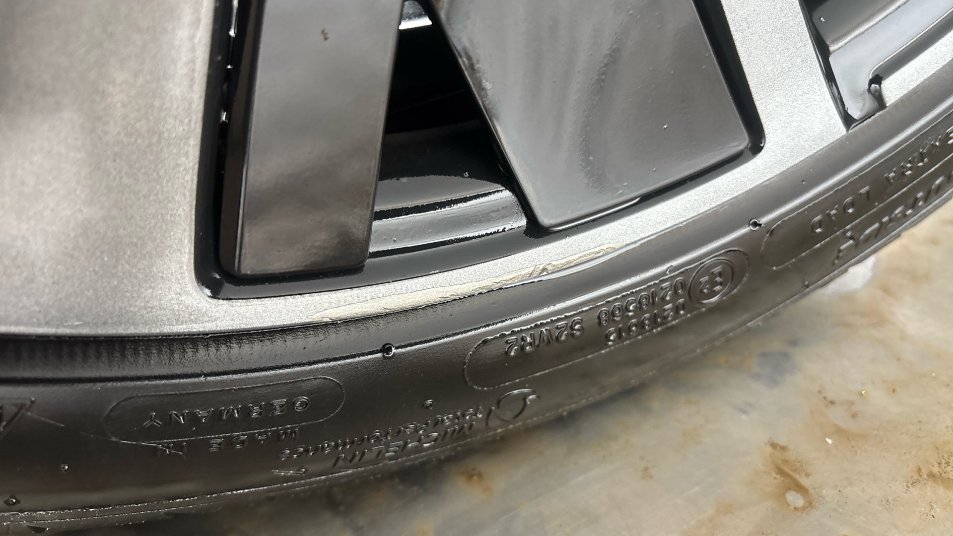 4020794 100kW GT 50kWh 5dr Auto