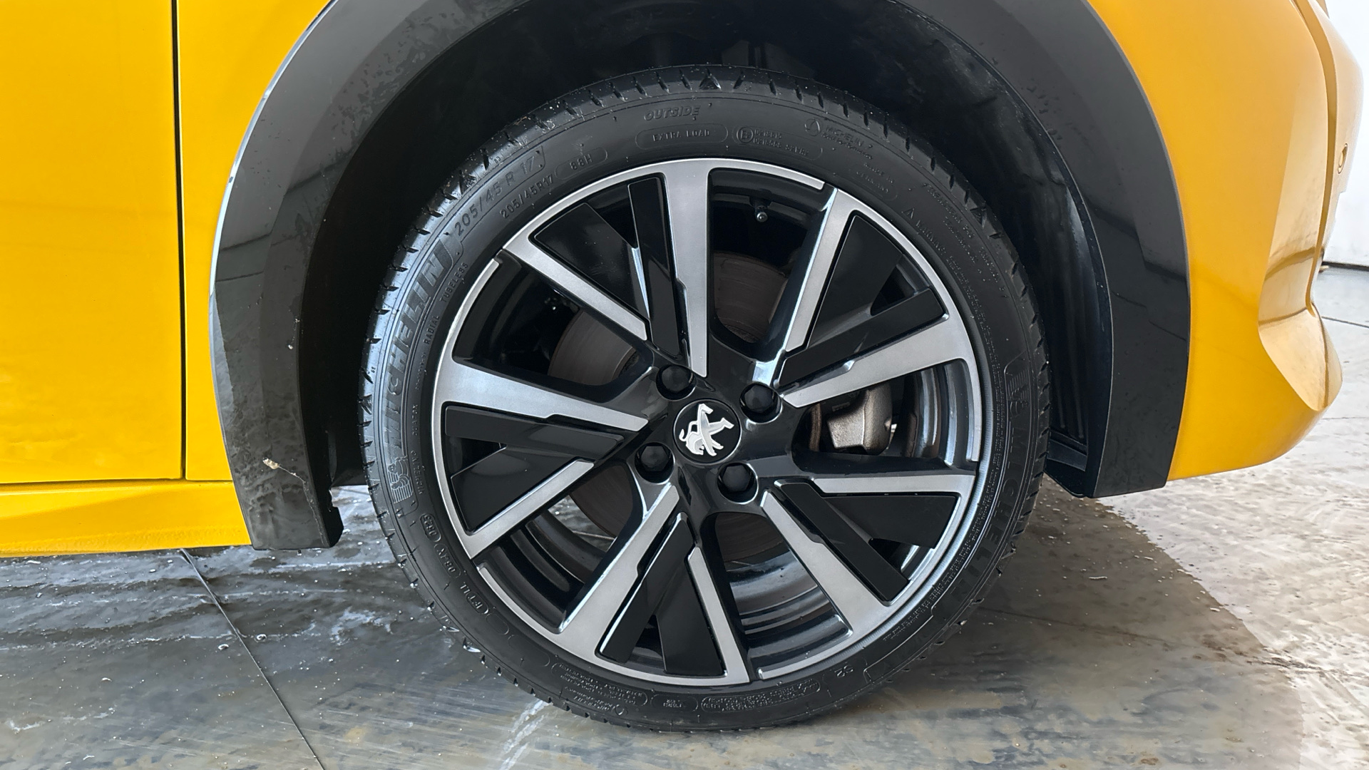 4020794 100kW GT 50kWh 5dr Auto