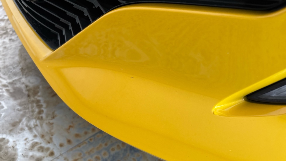 PEUGEOT 208 Chips and dent