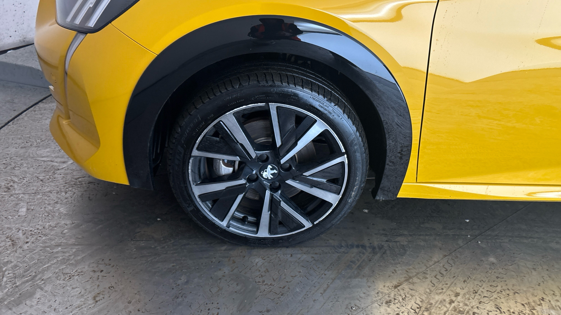 4020827 100kW GT 50kWh 5dr Auto