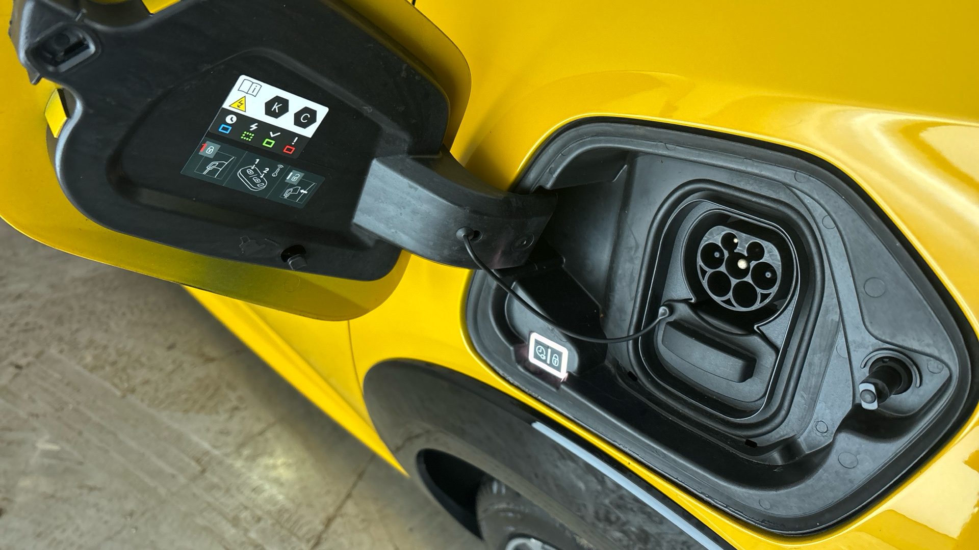 4020827 100kW GT 50kWh 5dr Auto