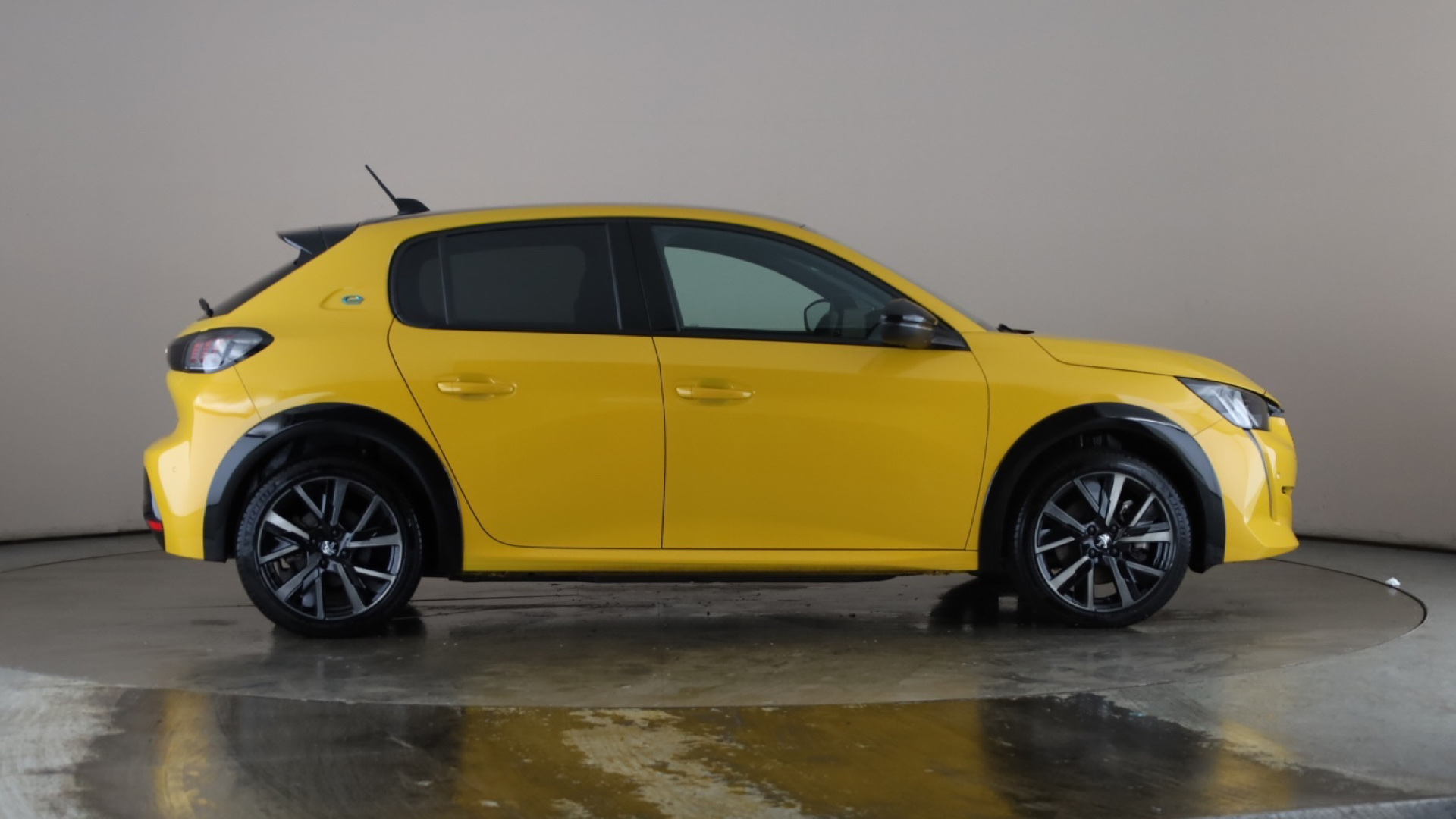 4020711 100kW GT 50kWh 5dr Auto