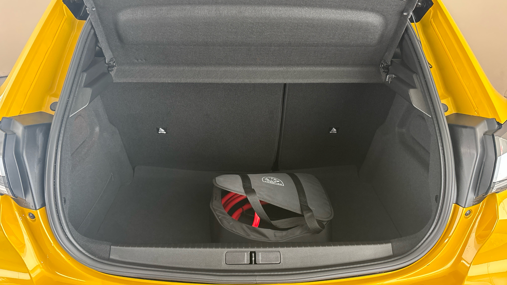 4020711 100kW GT 50kWh 5dr Auto