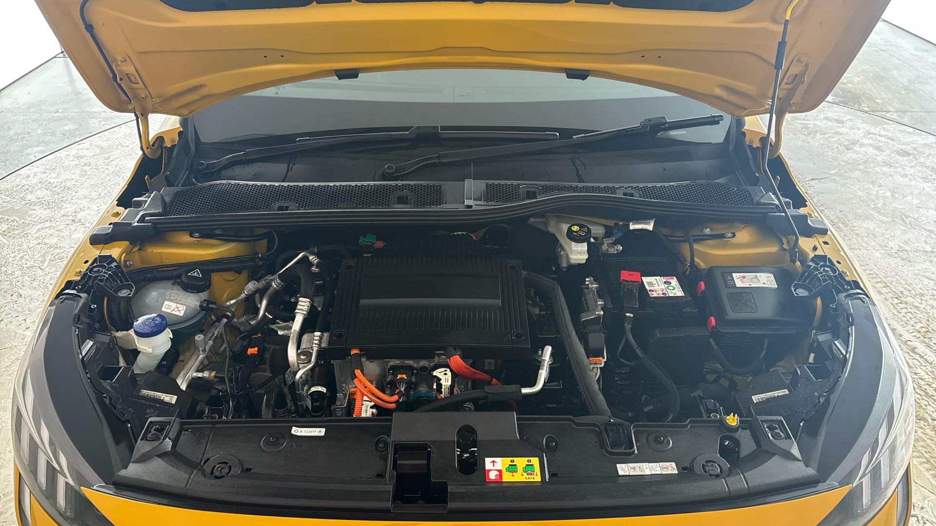 4020711 100kW GT 50kWh 5dr Auto