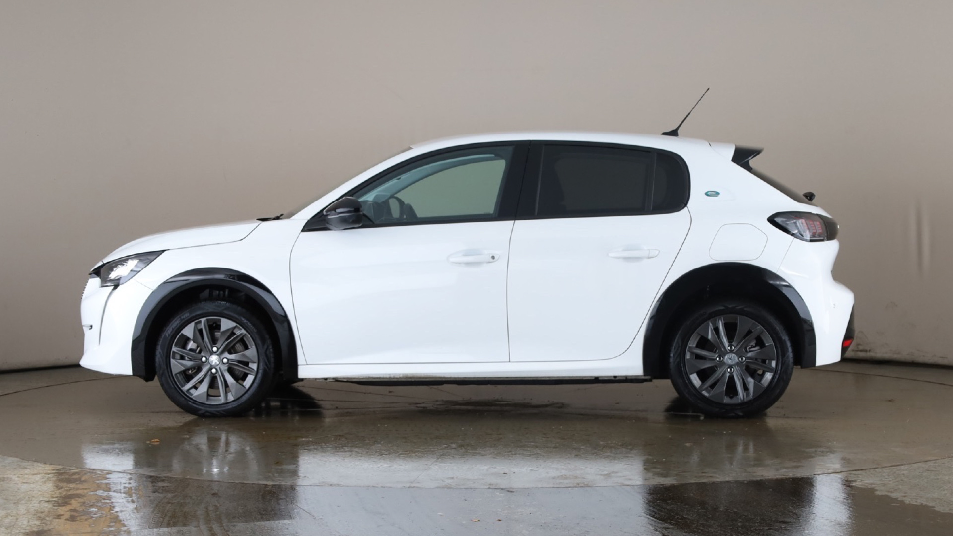 100kW Allure Premium + 50kWh 5dr Auto [2023]