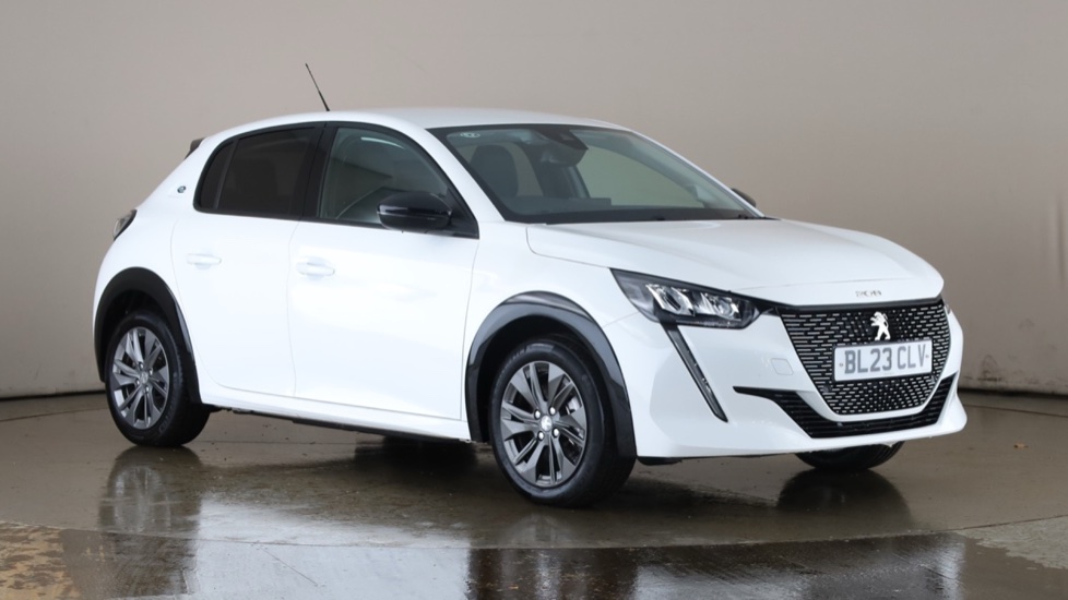 PEUGEOT 208 Image 7