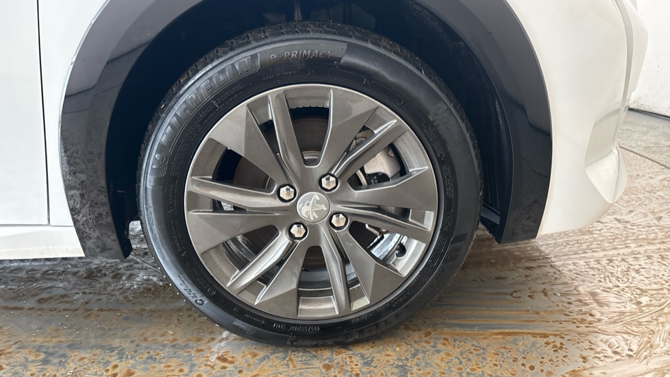 PEUGEOT 208 Image 20