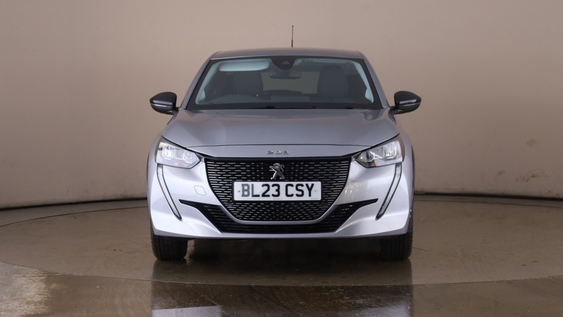 4070998 100kW Allure Premium + 50kWh 5dr Auto