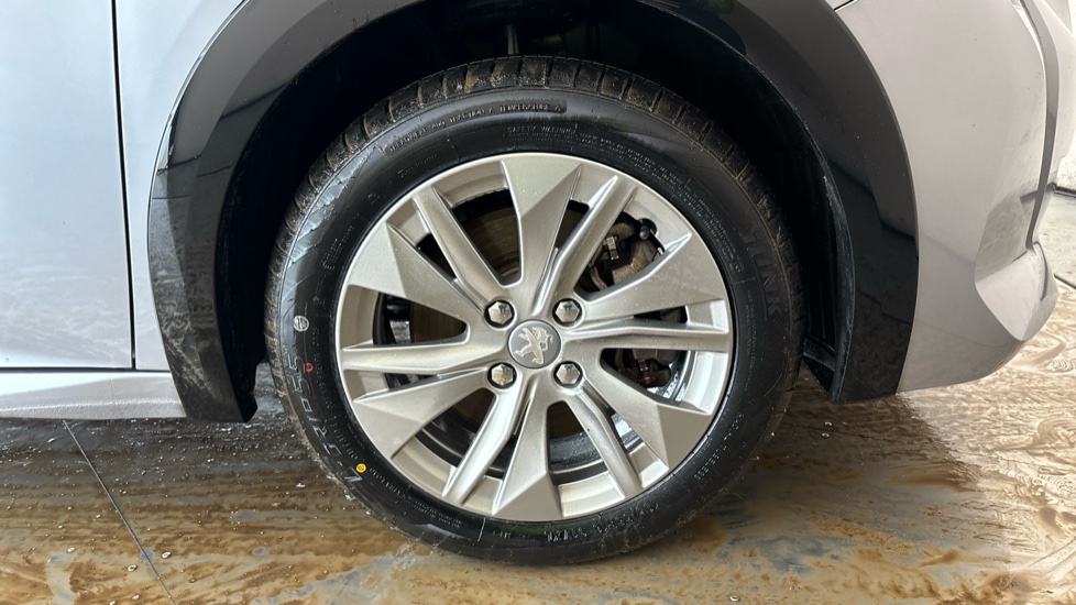 PEUGEOT 208 Image 20