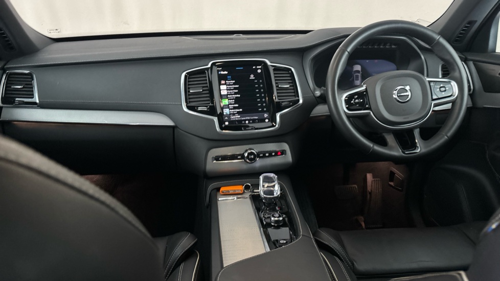 VOLVO XC90 Image 11