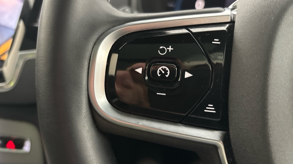 VOLVO XC90 cruise control