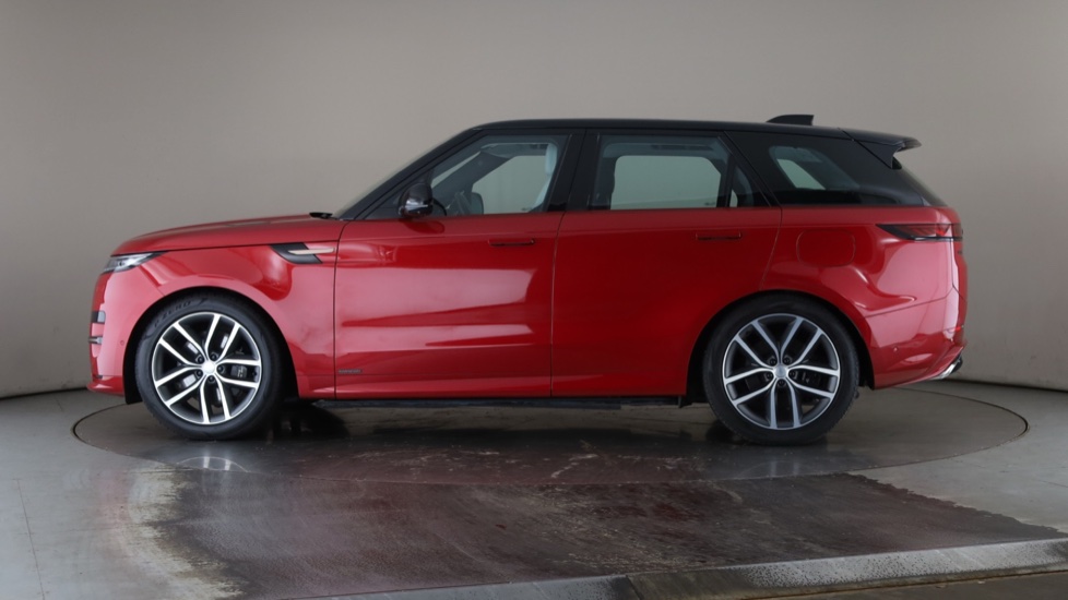 LAND ROVER RANGE ROVER SPORT Image 2