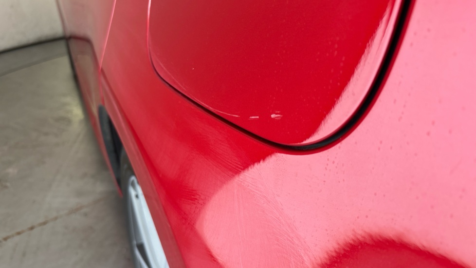 LAND ROVER RANGE ROVER SPORT scratches