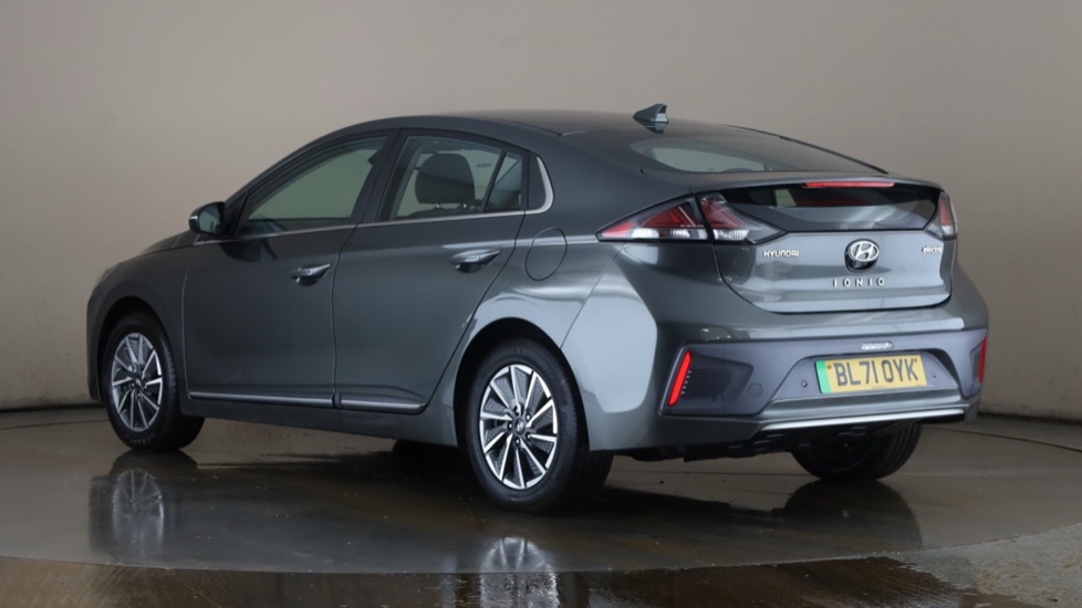 HYUNDAI IONIQ Image 3