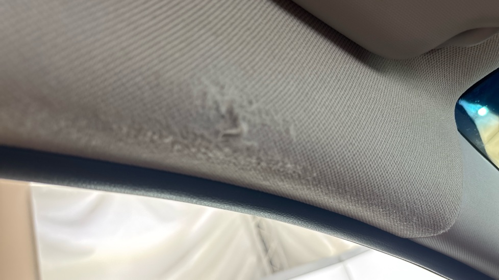 HYUNDAI IONIQ Worn