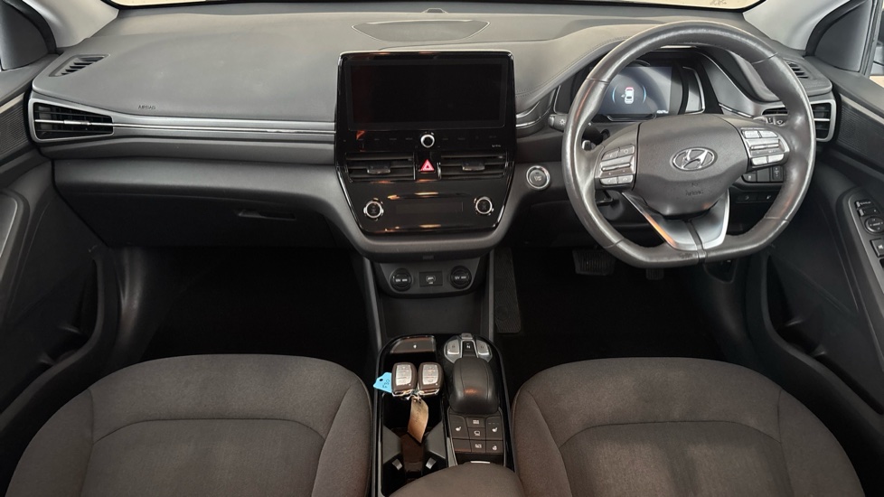 HYUNDAI IONIQ Image 11