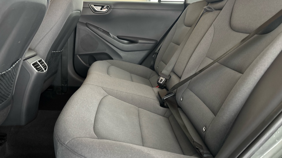 HYUNDAI IONIQ Image 14