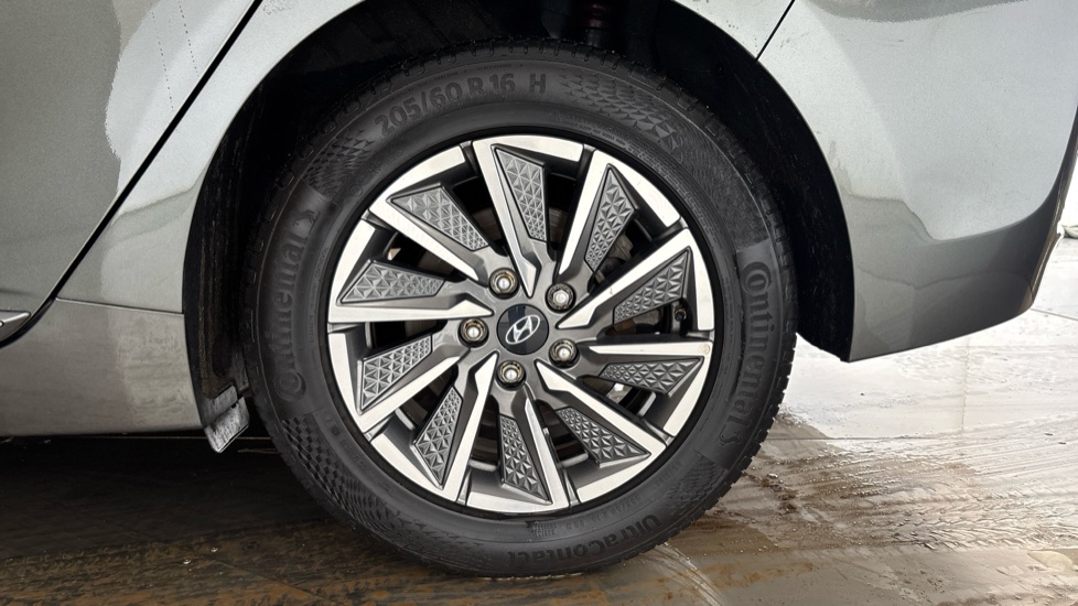 HYUNDAI IONIQ Image 18