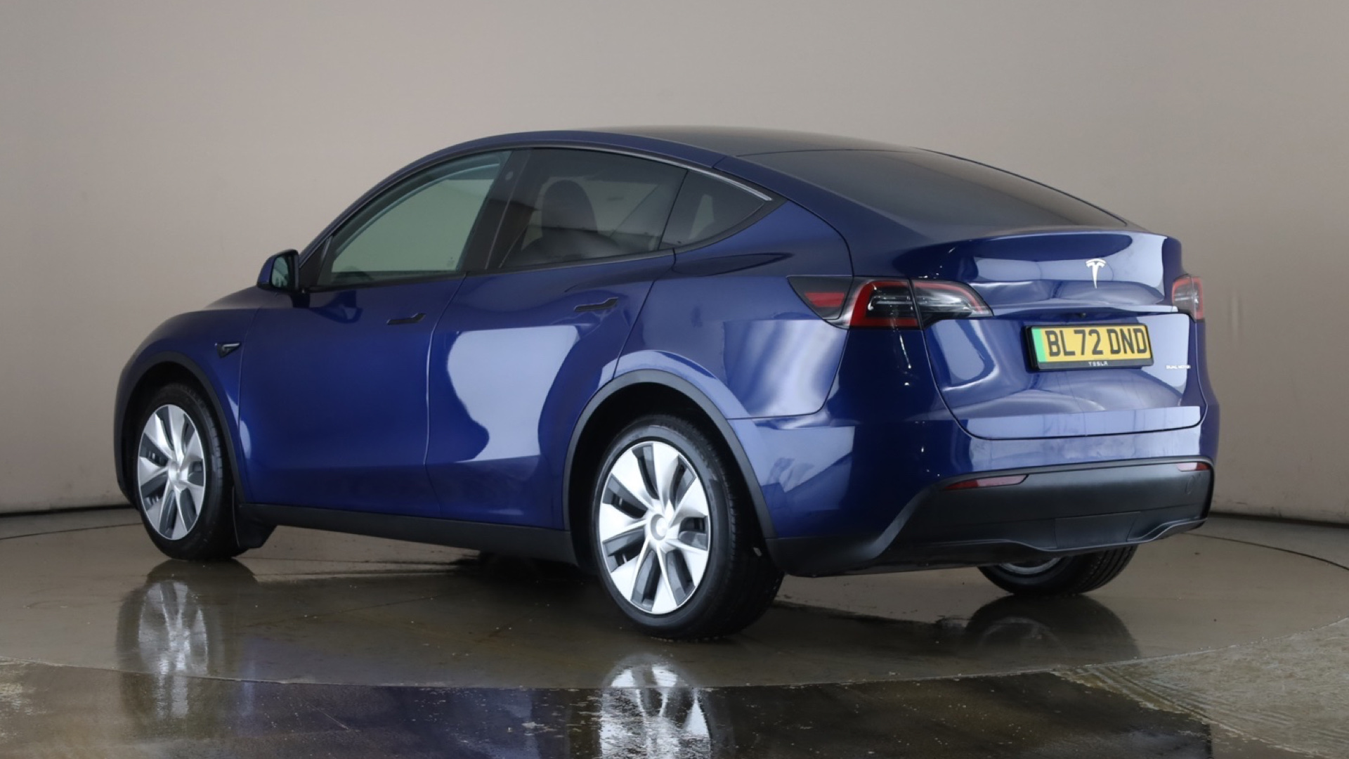 4049523 Long Range AWD 5dr Auto