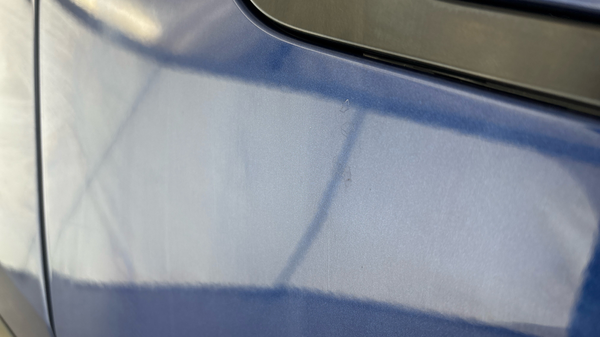 4049523 Long Range AWD 5dr Auto