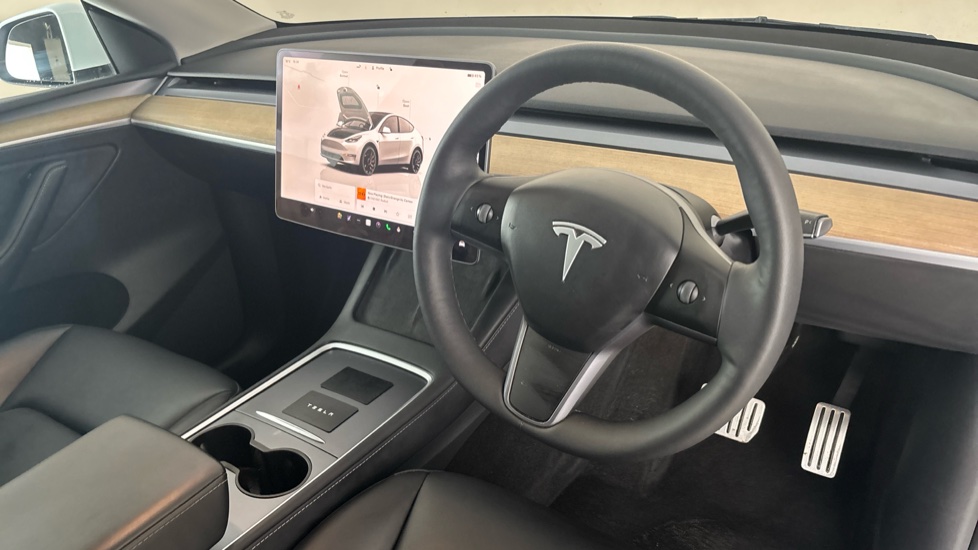 TESLA MODEL Y Image 9