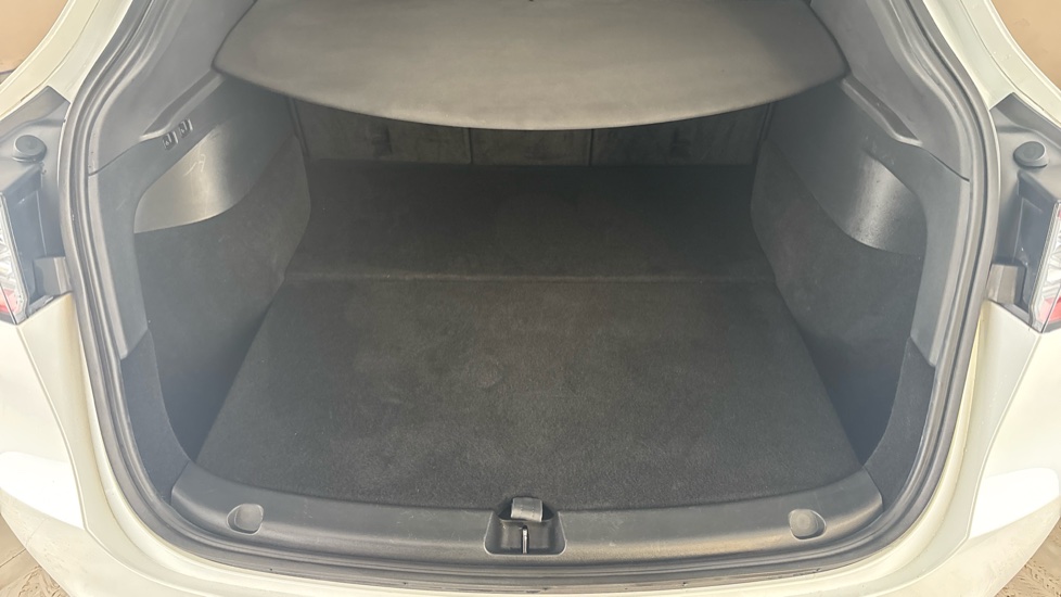 TESLA MODEL Y Image 15