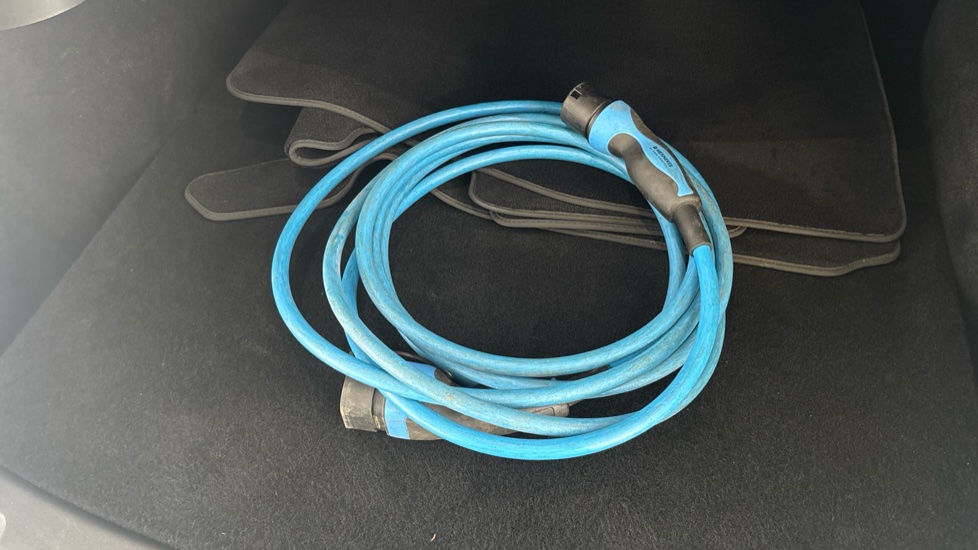 TESLA MODEL Y Image 22