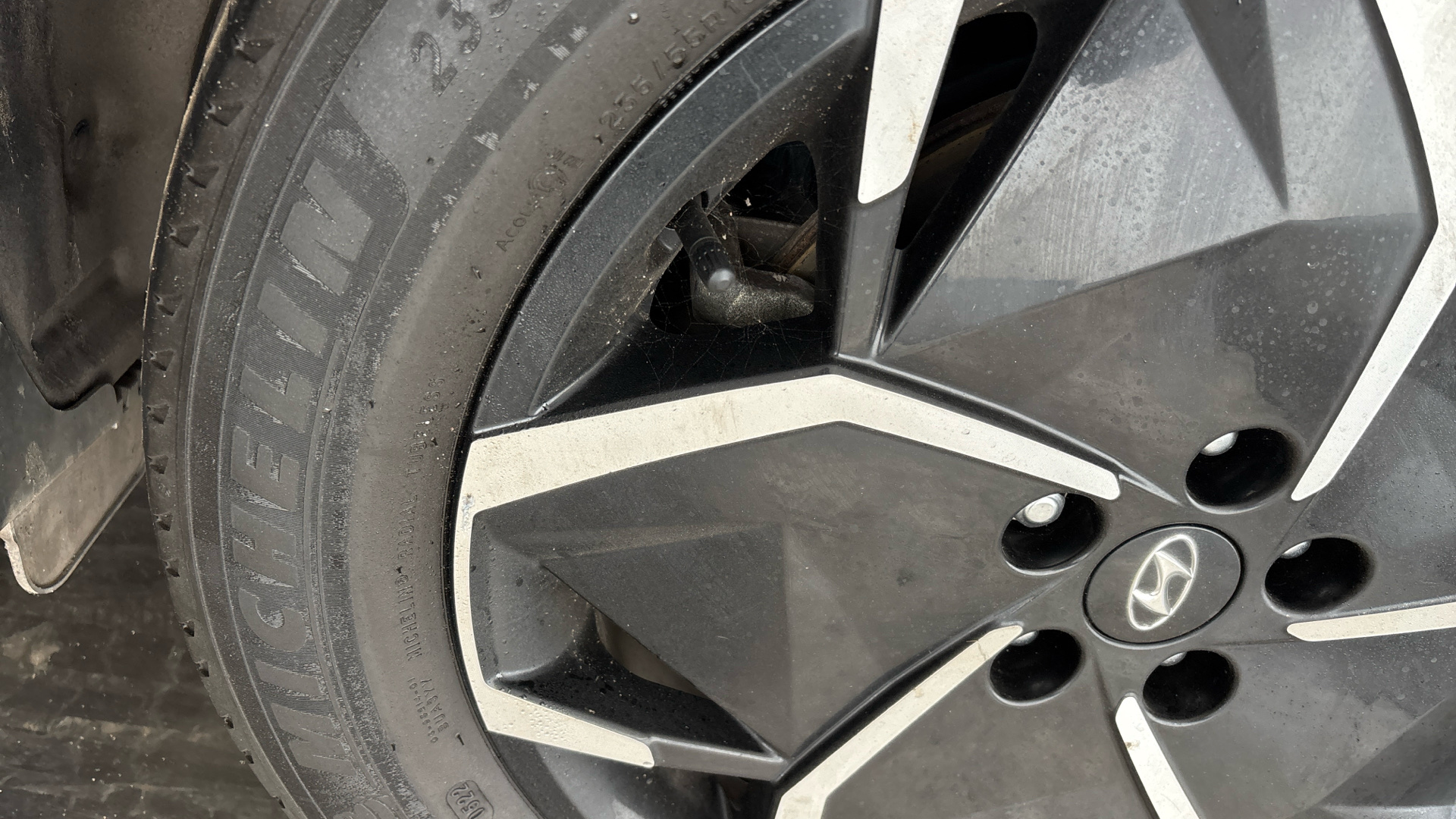 4020612 160kW Premium 73 kWh 5dr Auto