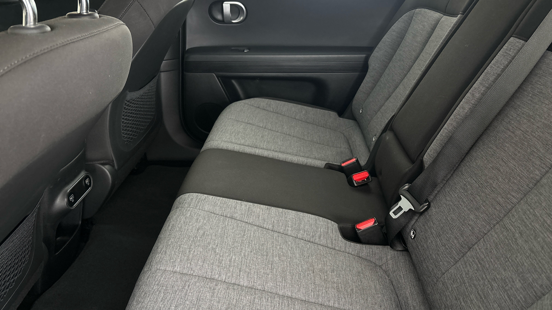 4020612 160kW Premium 73 kWh 5dr Auto